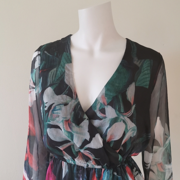 Asymmetrical Maxi Dress - Picture 7 of 11